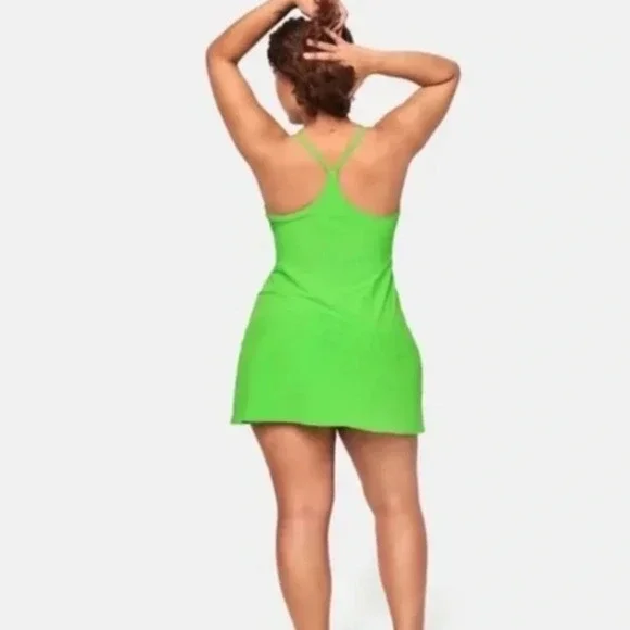 NWT Outdoor Voices Powerpuff Girls green Limited Edition Exercise Dress  large Women